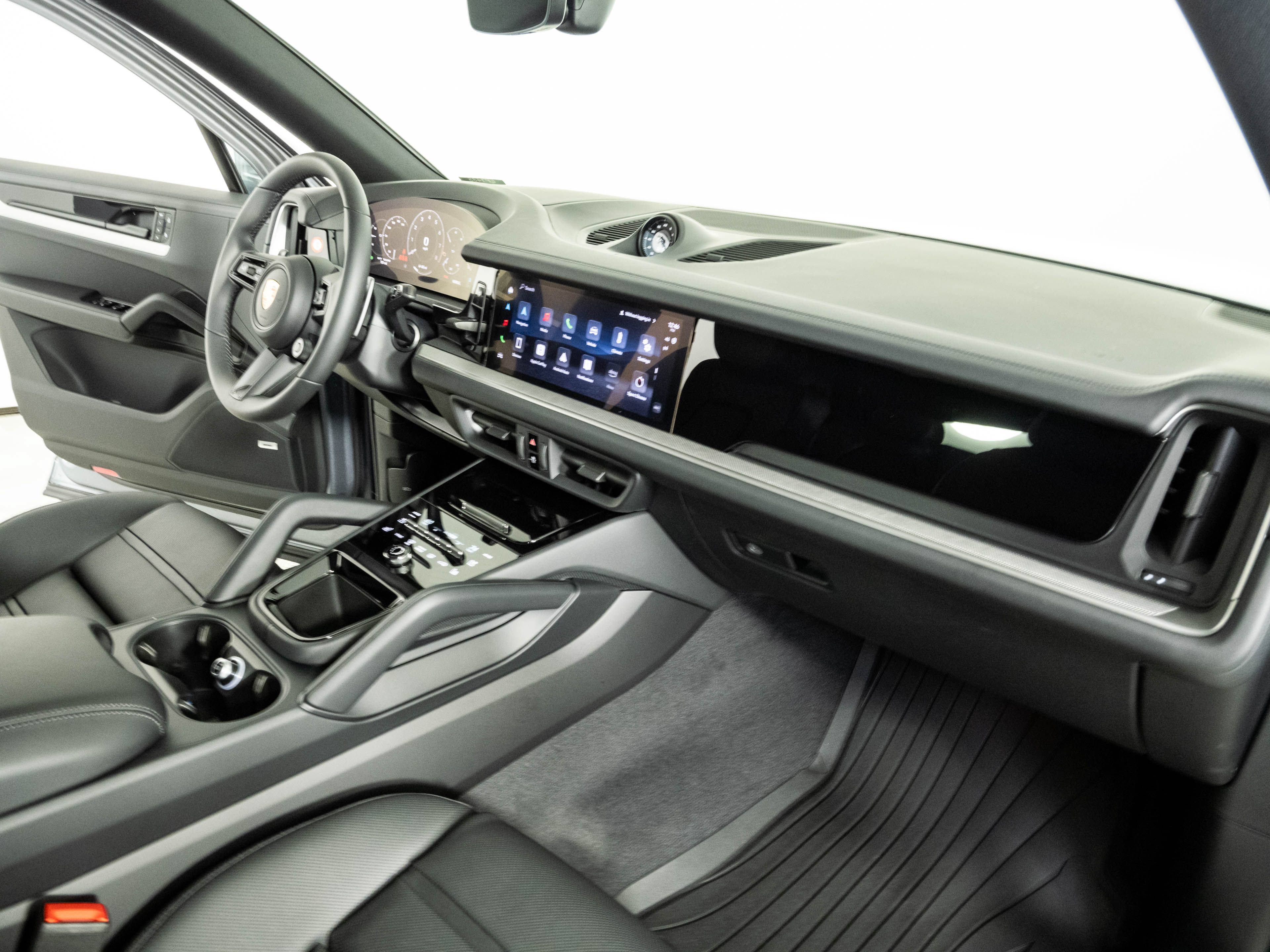 New 2026 Porsche Cayenne AWD/4WD image 25