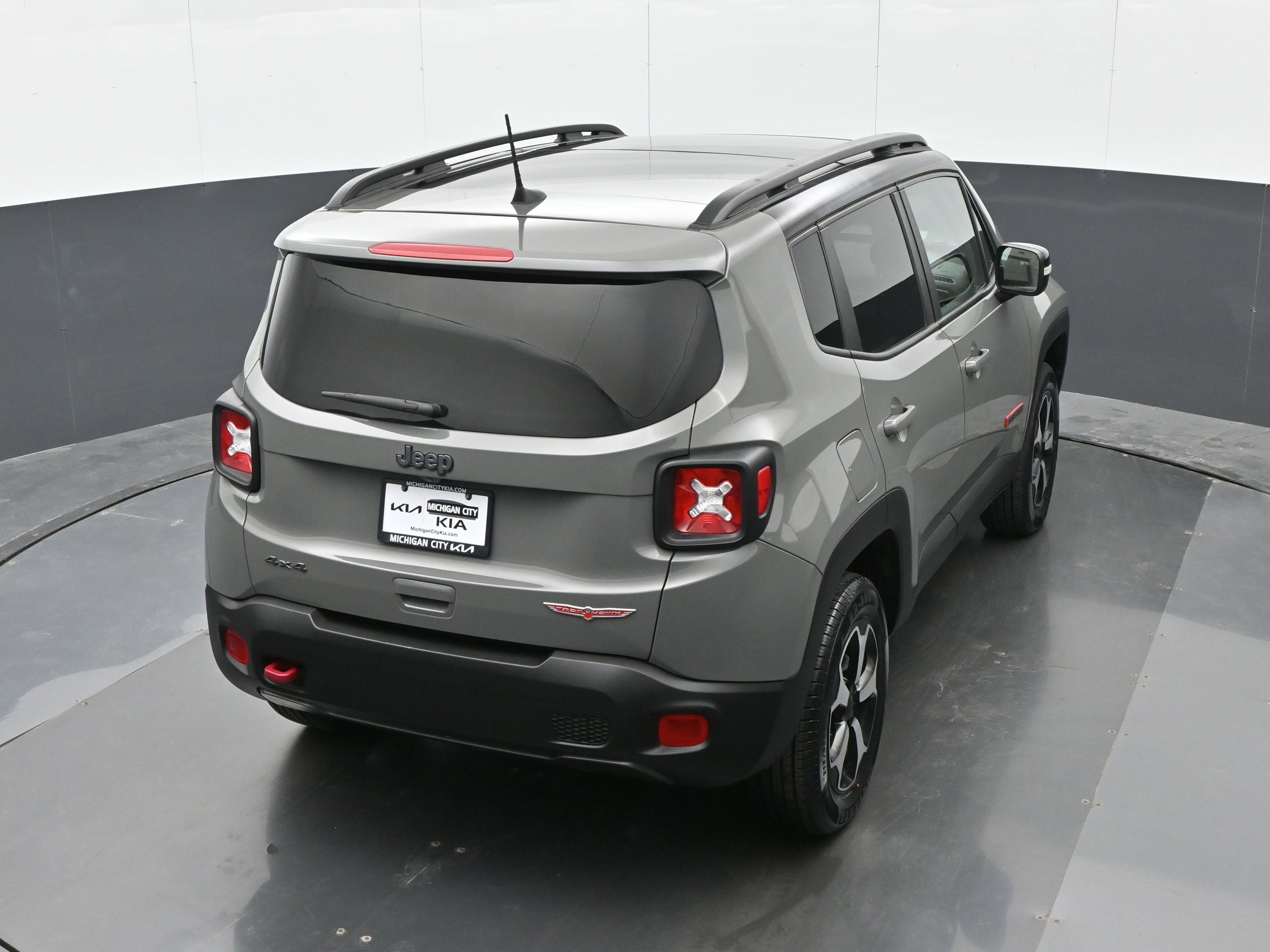Used 2022 Jeep Renegade Trailhawk w/ Sun/Sound Group AWD/4WD image 33