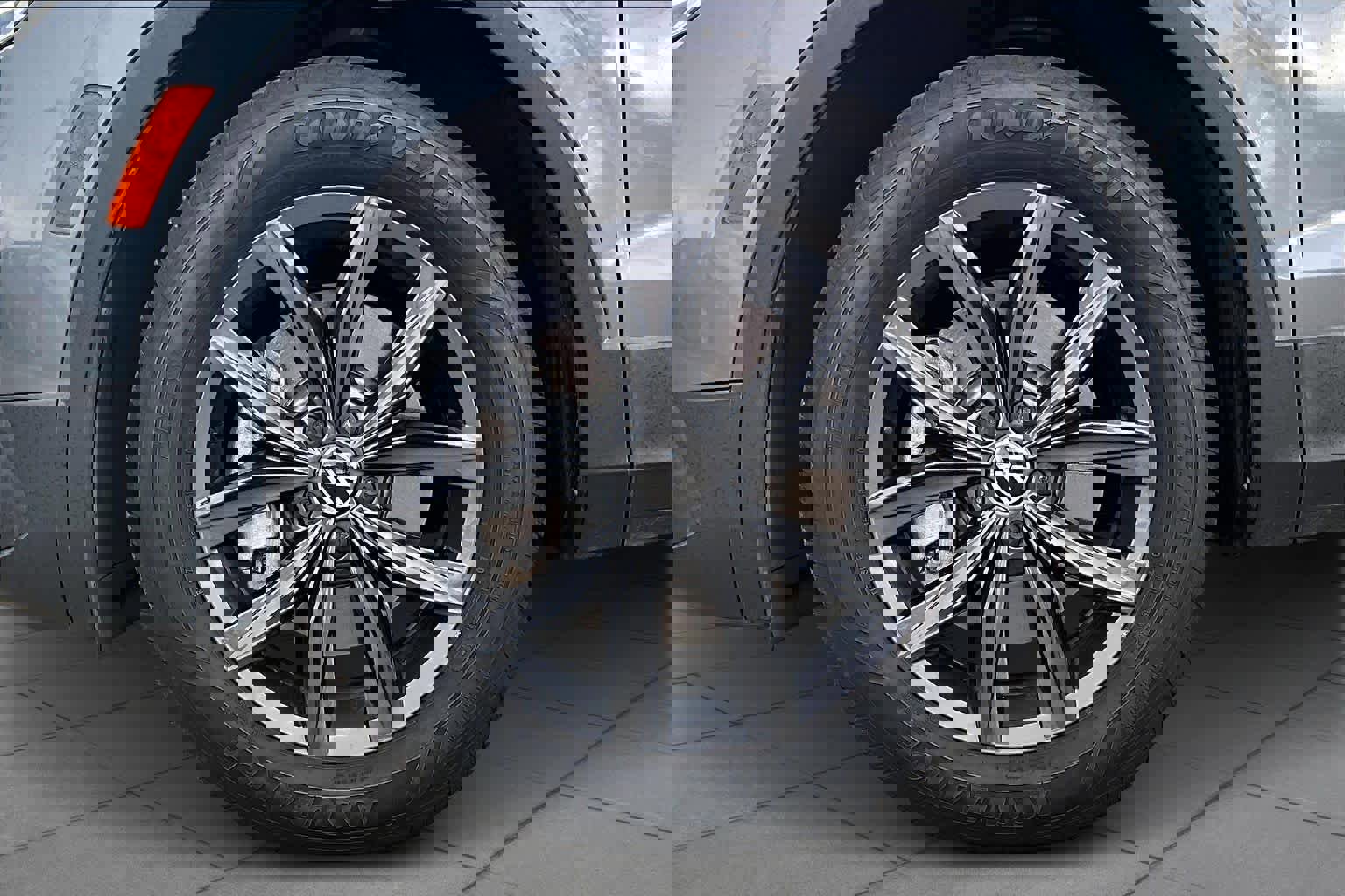 Used 2022 Volkswagen Tiguan SE image 10