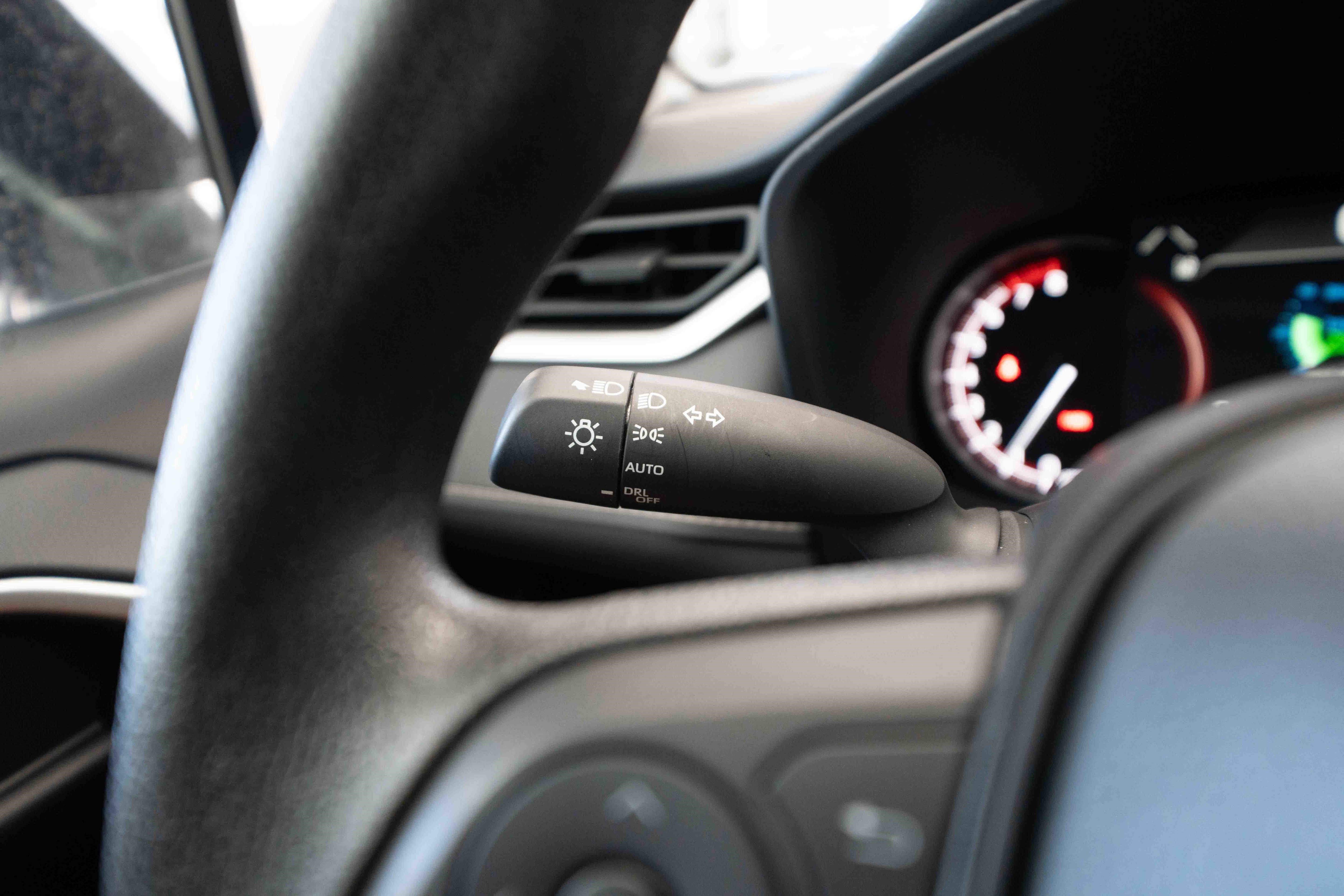 Used 2025 Toyota RAV4 XLE image 13