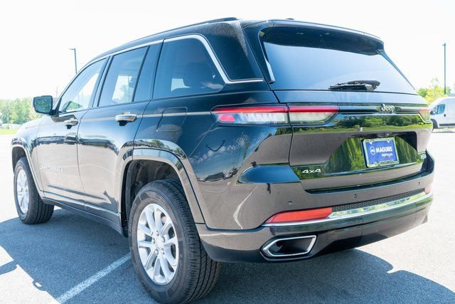 Used 2022 Jeep Grand Cherokee Overland AWD/4WD image 8