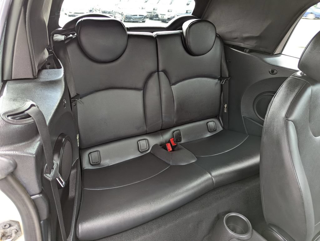 Used 2011 MINI Cooper Convertible FWD image 29