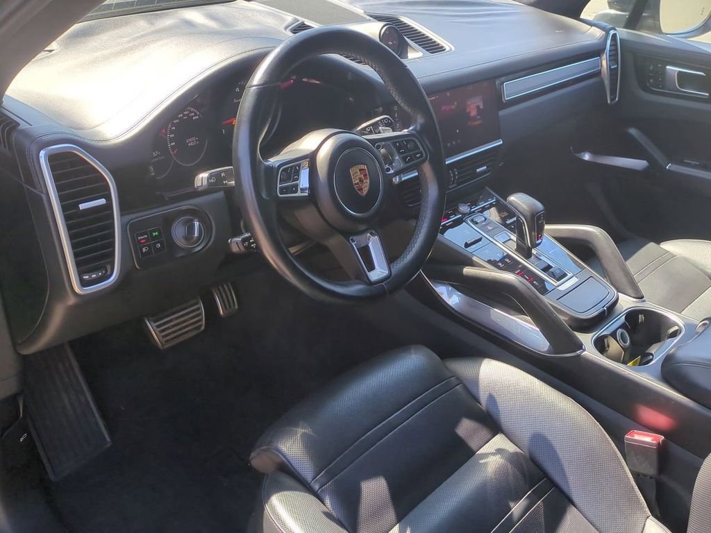 Used 2019 Porsche Cayenne Turbo AWD/4WD image 13