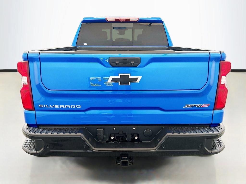 Used 2025 Chevrolet Silverado 1500 ZR2 w/ Technology Package AWD/4WD image 5