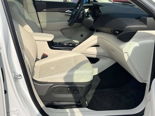 Used 2023 Buick Envision Avenir AWD/4WD image 25