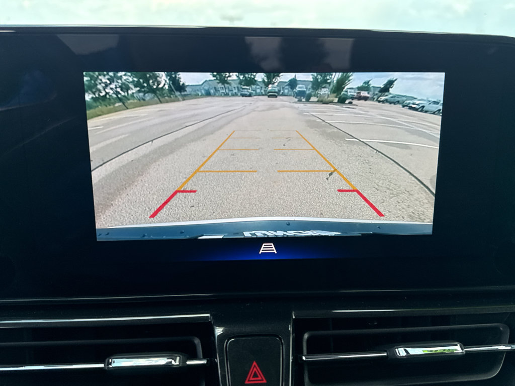 Used 2025 Chevrolet TrailBlazer LT AWD/4WD image 25