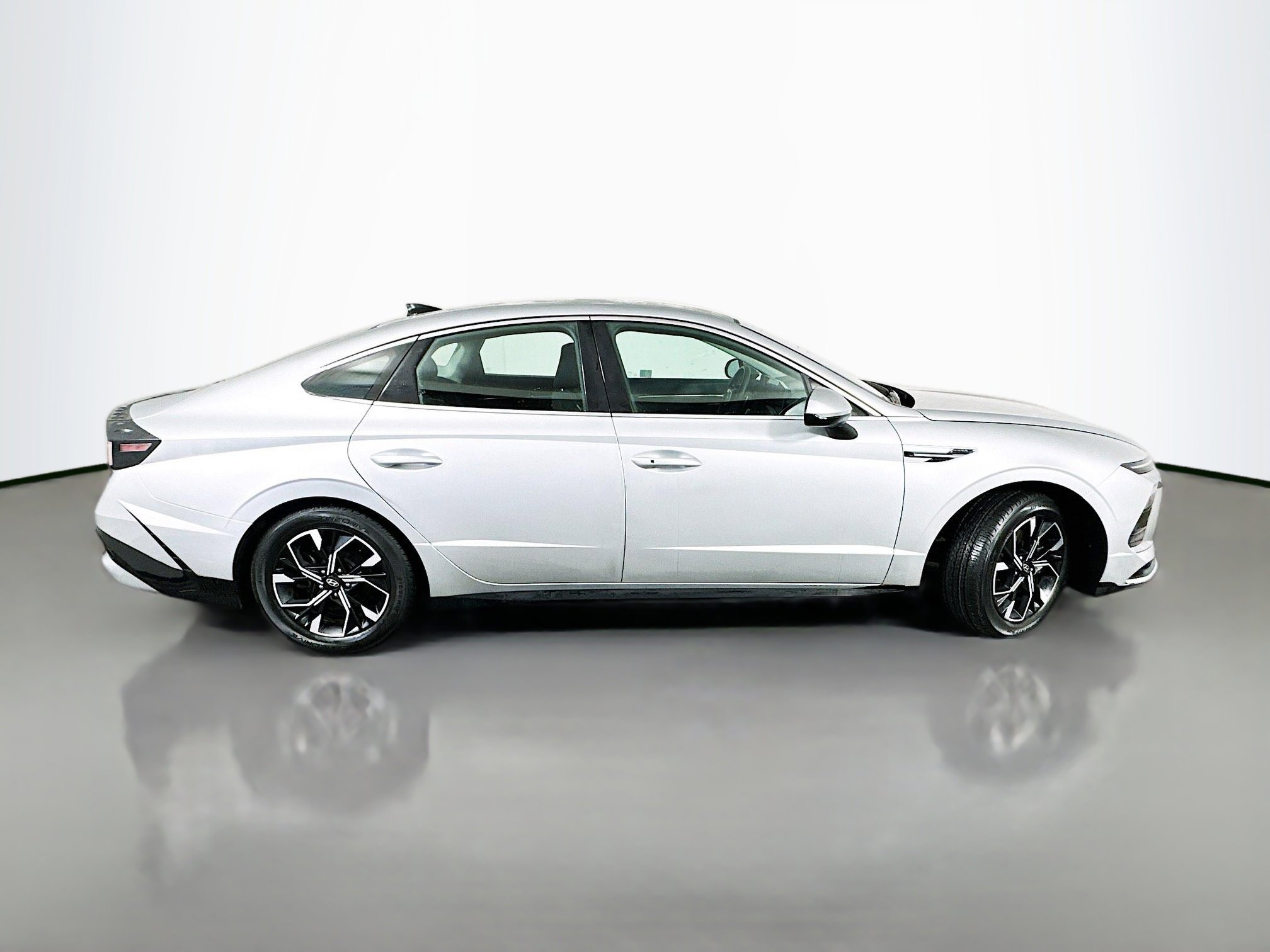 Certified 2024 Hyundai Sonata SEL image 8