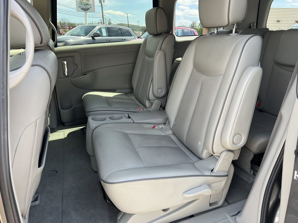 Used 2015 Nissan Quest SL FWD image 12