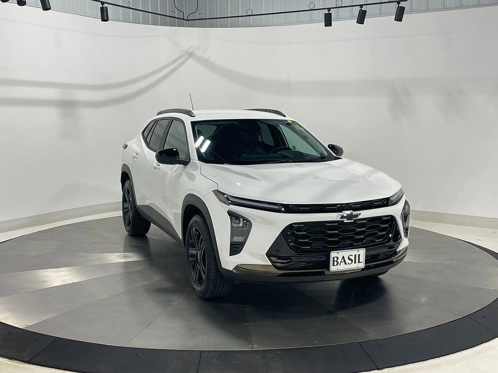 Used 2025 Chevrolet Trax ACTIV image 41