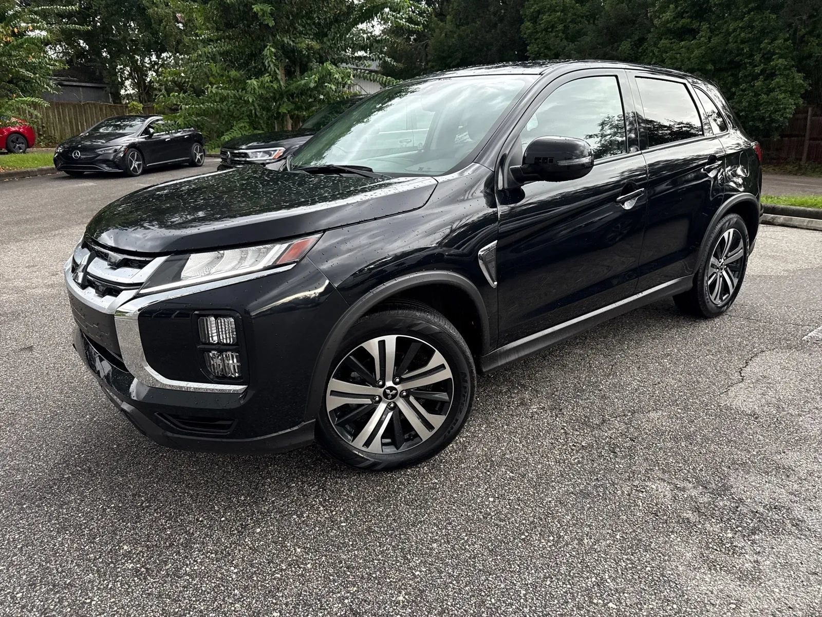Used 2025 Mitsubishi Outlander Sport SE AWD/4WD image 3