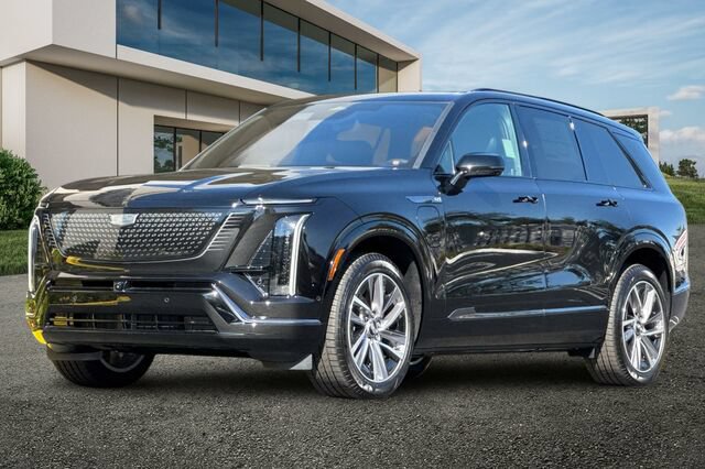 New 2027 Cadillac Vistiq Luxury w/ LPO, Floor Liner Package AWD/4WD image 8
