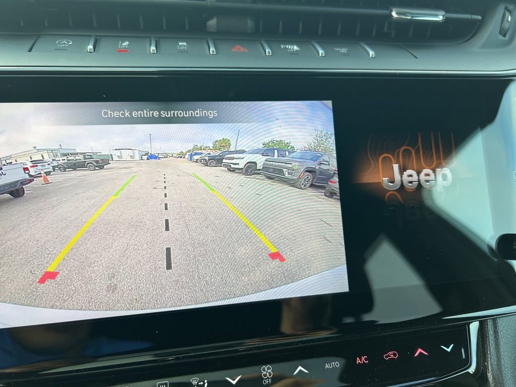 New 2026 Jeep Grand Cherokee Limited image 15