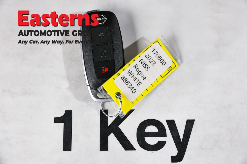 Used 2023 Nissan Rogue S AWD/4WD image 26