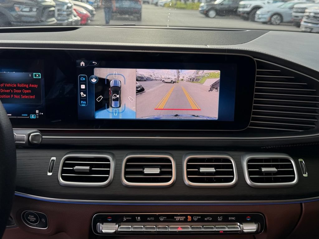 Used 2025 Mercedes-Benz GLS 450 4MATIC image 32