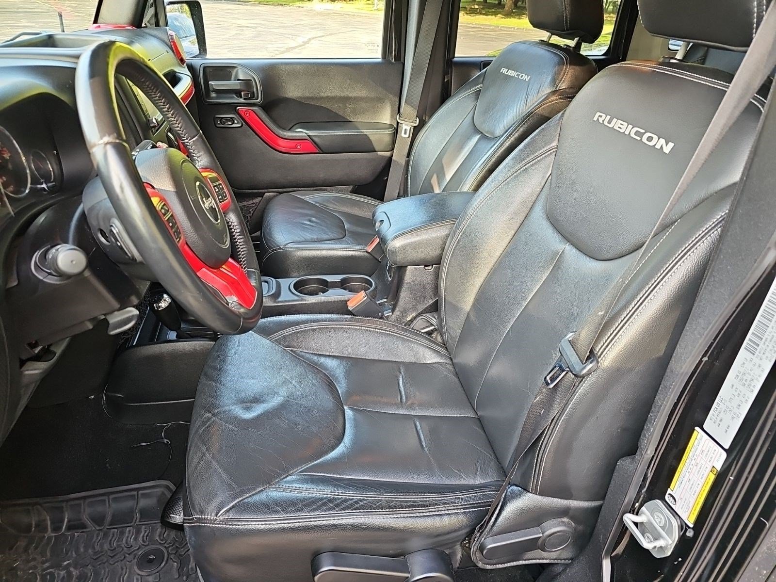 Used 2015 Jeep Wrangler Unlimited Rubicon AWD/4WD image 17