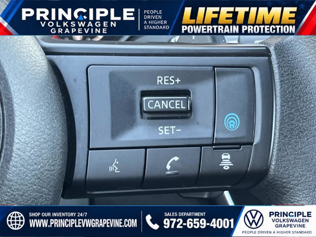Used 2024 Nissan Rogue SV FWD image 16