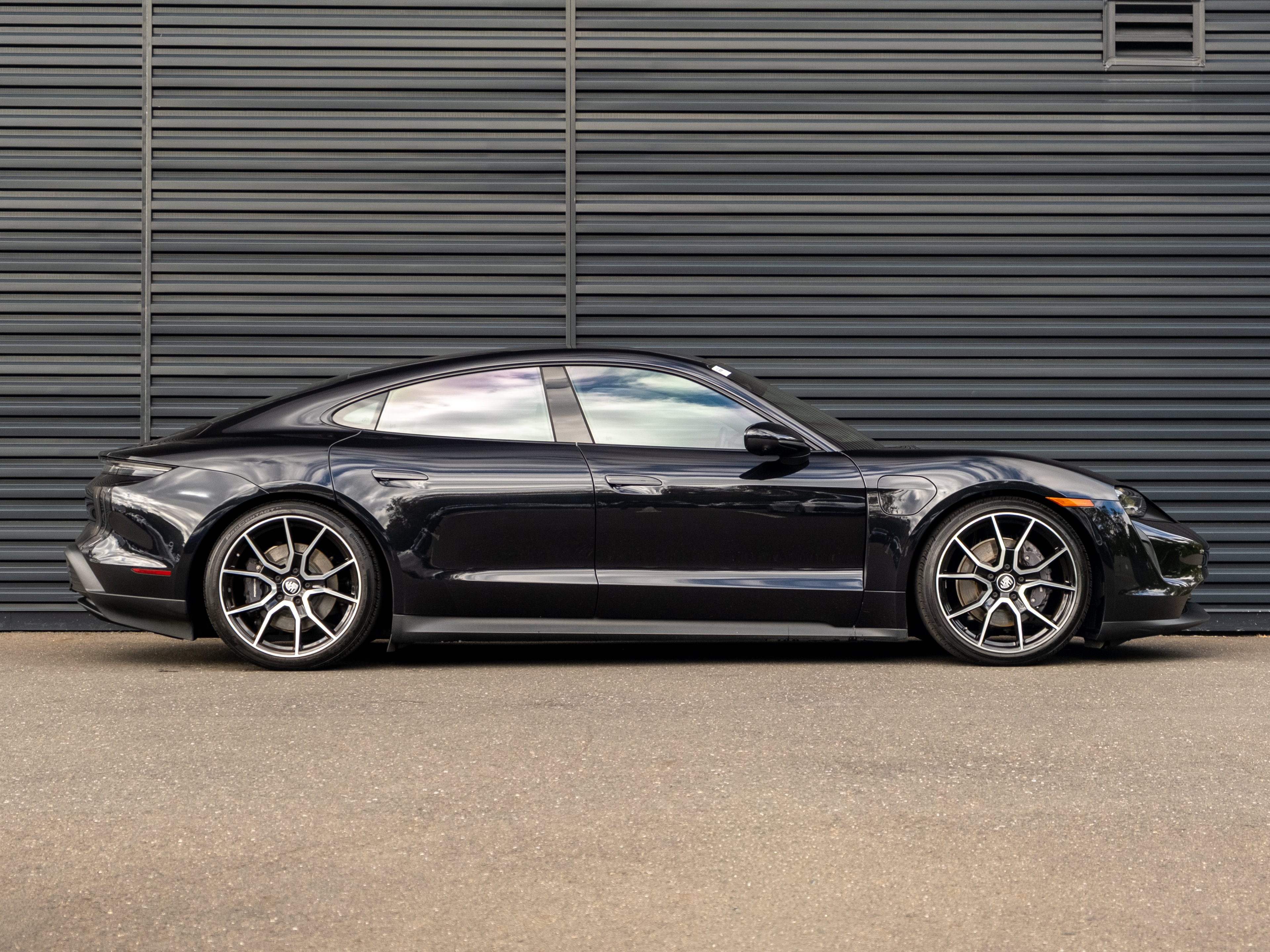 Certified 2024 Porsche Taycan RWD image 9