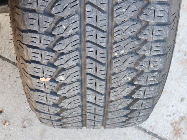 Used 2023 GMC Canyon AT4 image 19