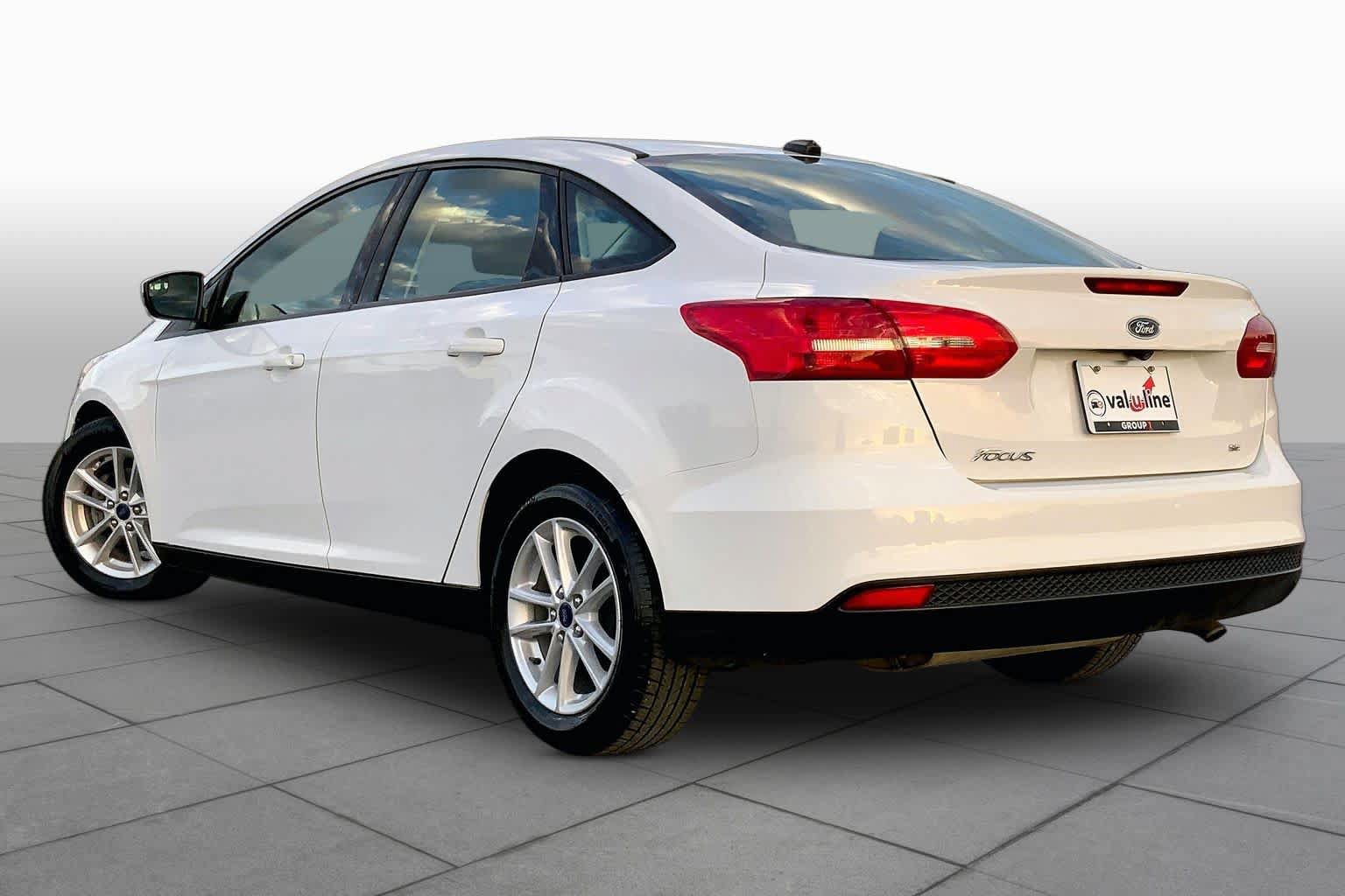 Used 2017 Ford Focus SE FWD image 12