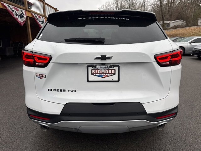 New 2026 Chevrolet Blazer LT w/ LPO, Black Sport Package image 7