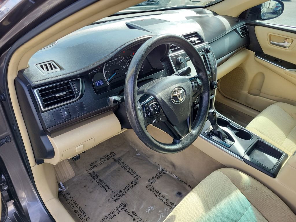 Used 2015 Toyota Camry LE FWD image 18
