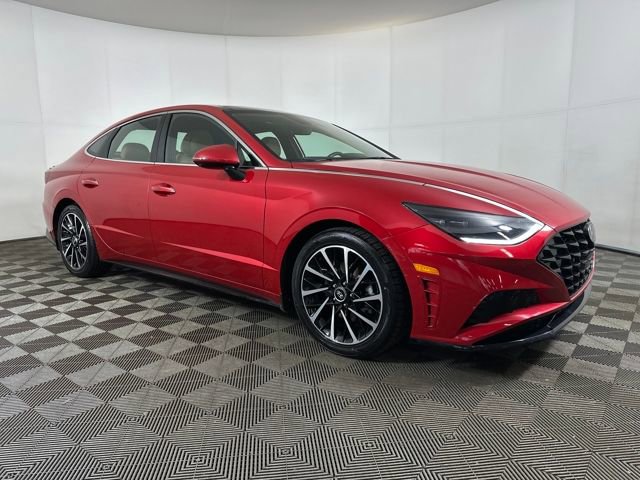 Used 2021 Hyundai Sonata Limited w/ Cargo Package image 2