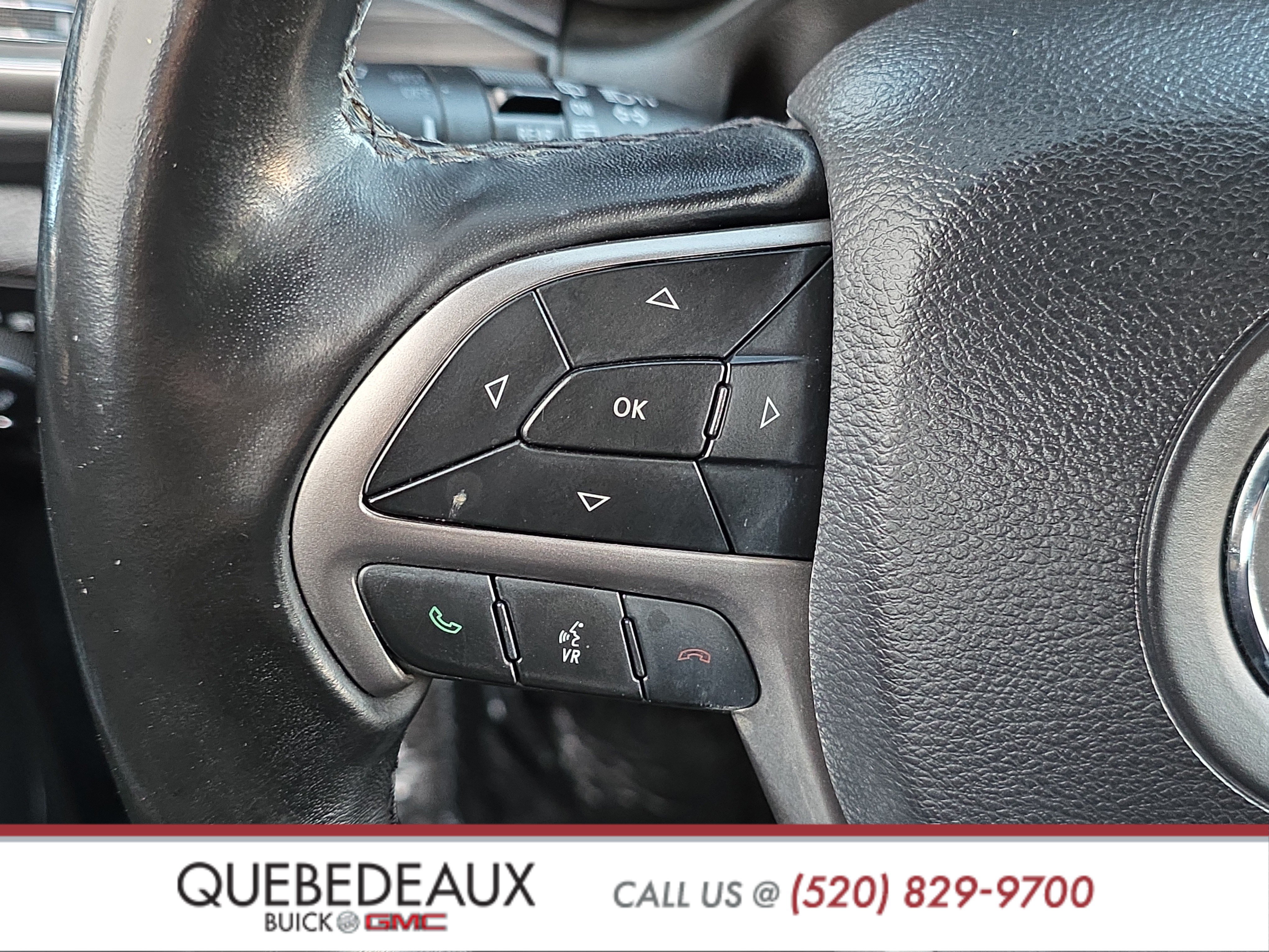 Used 2020 Jeep Grand Cherokee Laredo w/ Laredo X Package RWD image 14