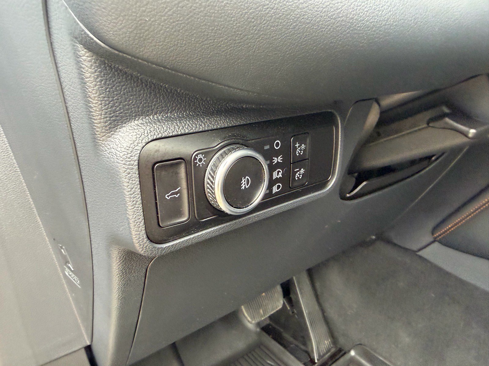 Used 2026 Ford Explorer Tremor w/ Tremor Ultimate Package AWD/4WD image 17