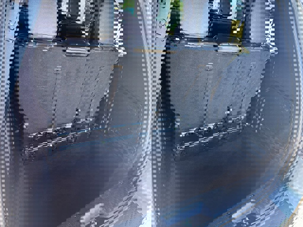 Used 2016 Dodge Grand Caravan R/T image 15