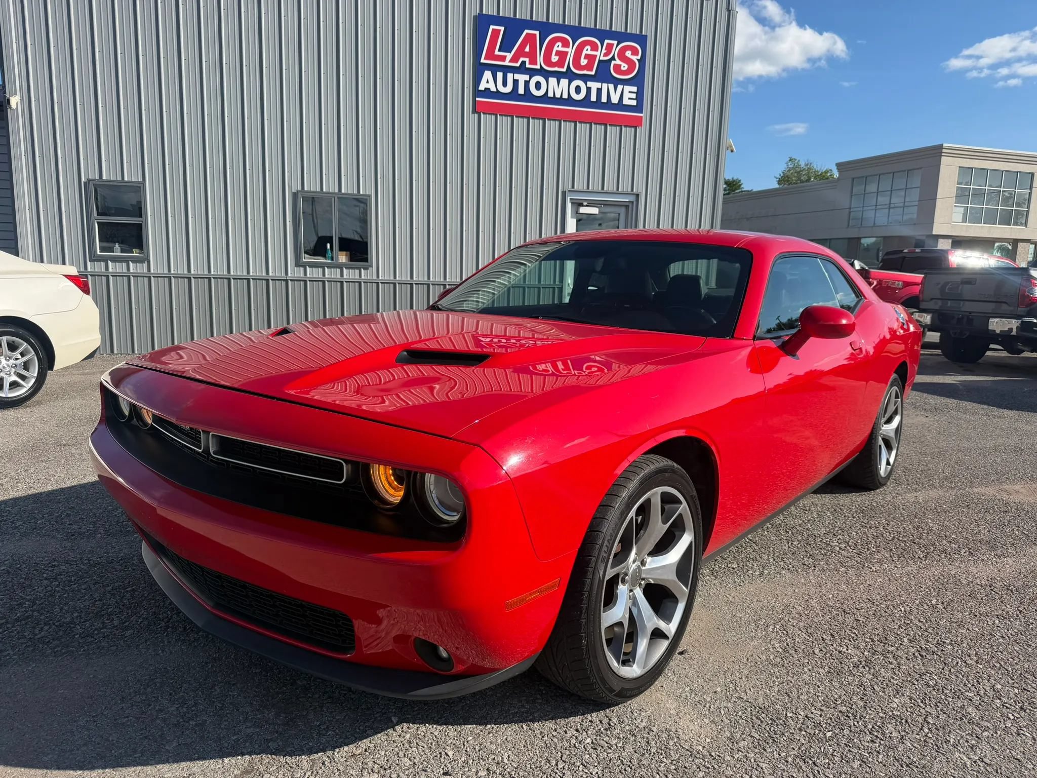 Used 2016 Dodge Challenger SXT Plus RWD image 3