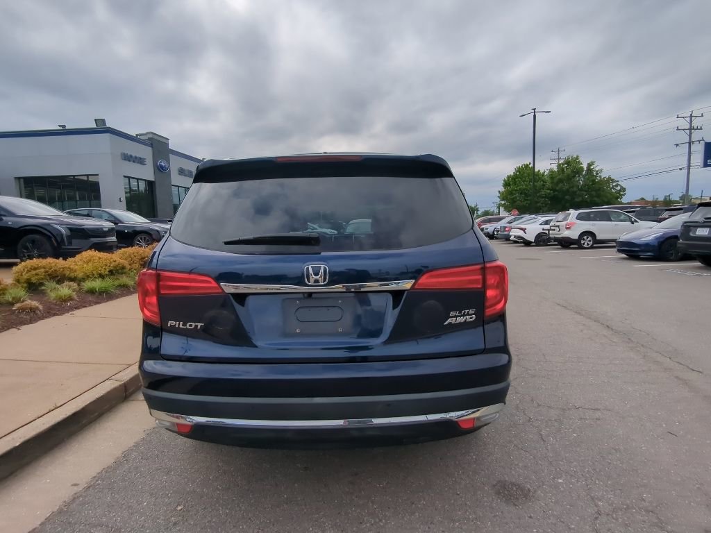 Used 2017 Honda Pilot Elite image 4