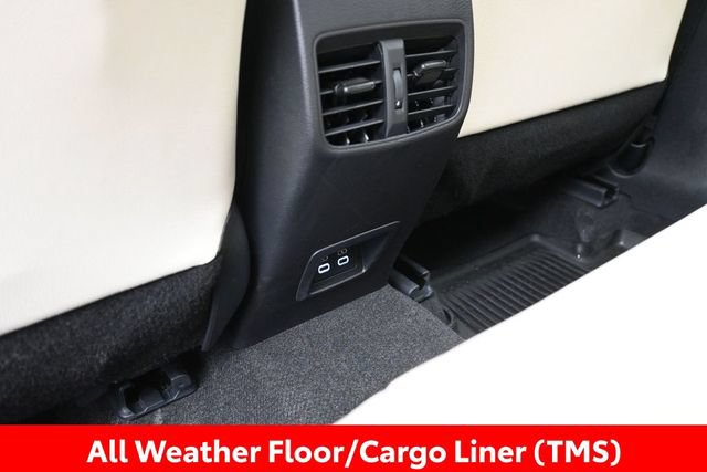 Certified 2024 Toyota Corolla Cross XLE w/ Convenience Package AWD/4WD image 19