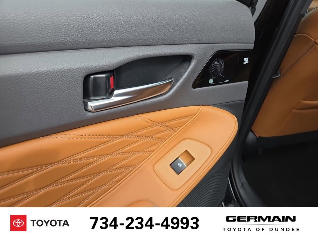 Used 2022 Toyota Avalon Limited w/ Advanced Safety Package image 23