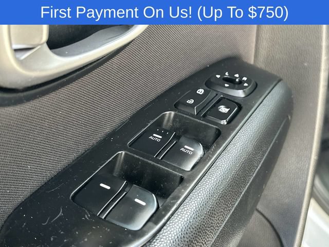 Used 2015 Kia Soul + FWD image 19