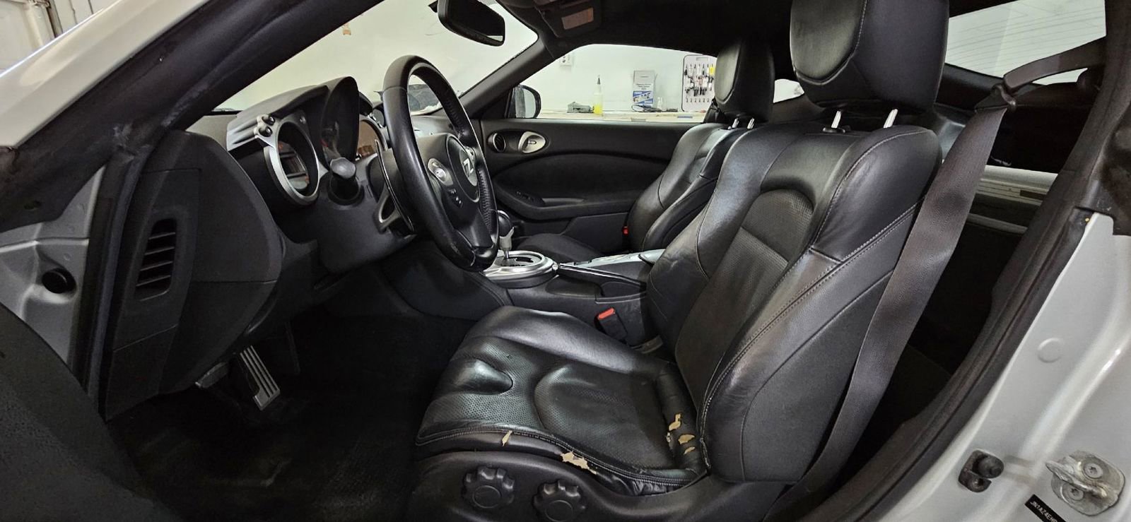 Used 2012 Nissan 370Z Touring w/ Sport Pkg image 11