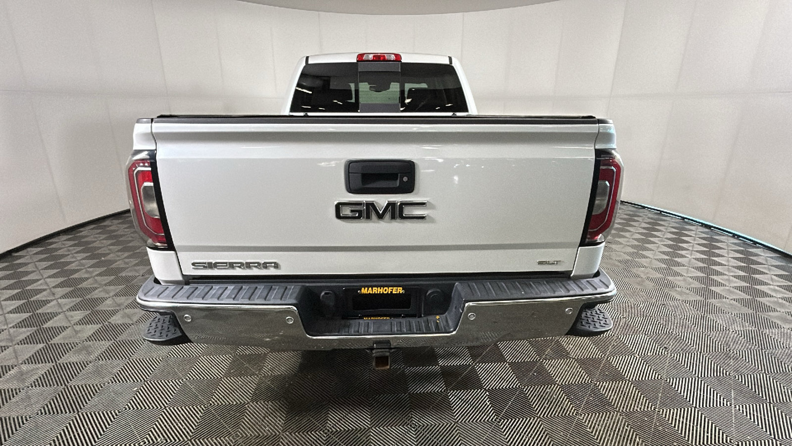 Used 2018 GMC Sierra 1500 SLT AWD/4WD image 4