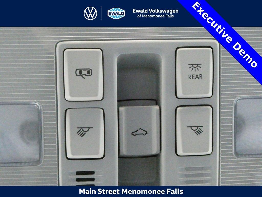 New 2025 Volkswagen Jetta SE image 19