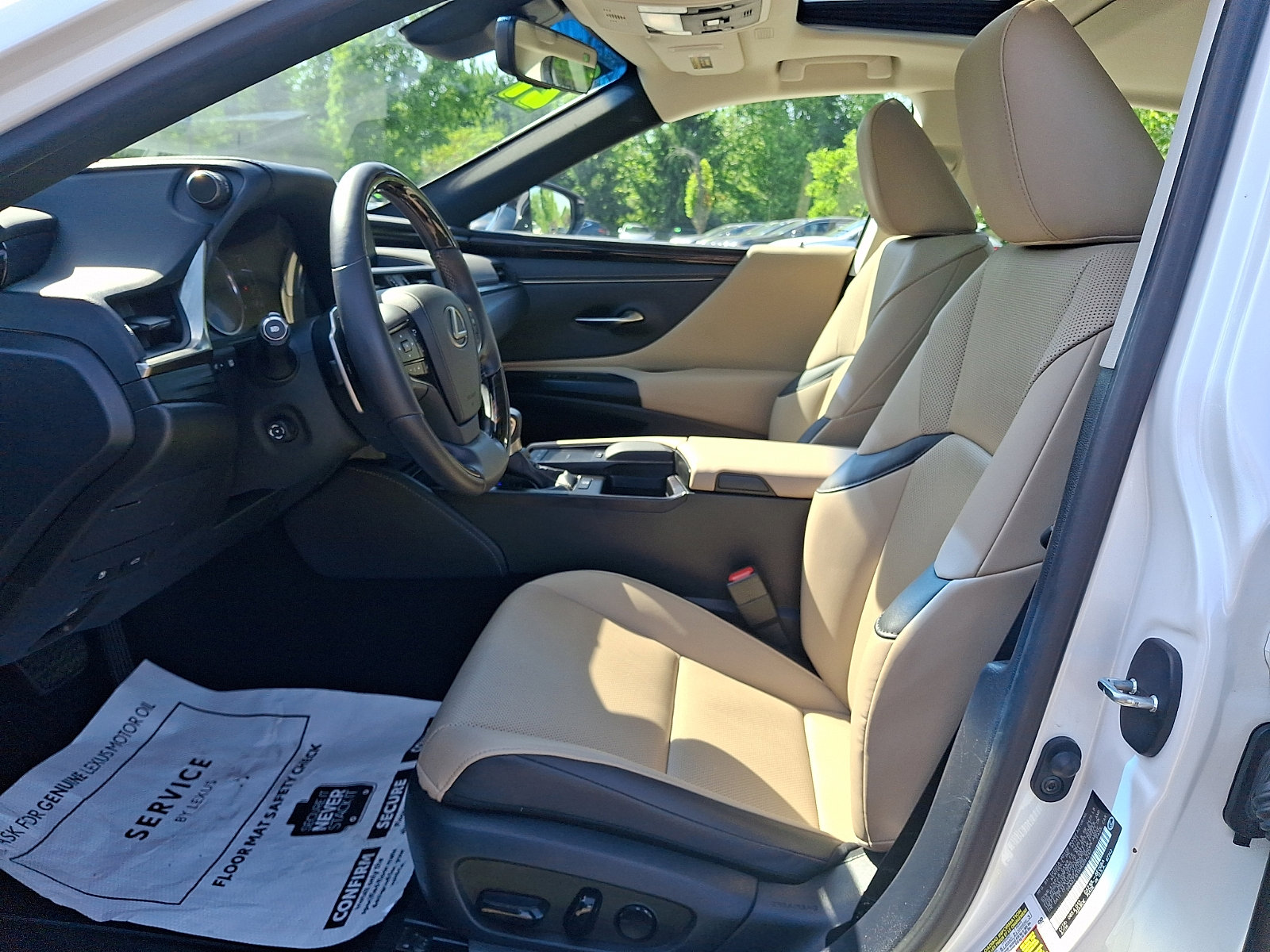 Certified 2021 Lexus ES 350 w/ Premium Package FWD image 13