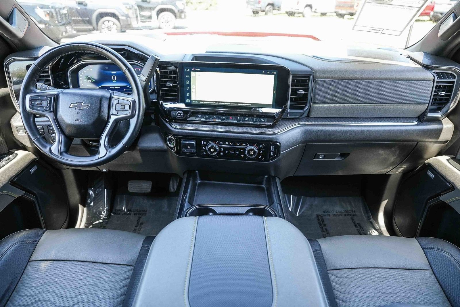 Used 2024 Chevrolet Silverado 2500 ZR2 w/ Technology Package AWD/4WD image 13