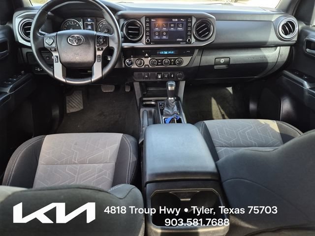 Used 2022 Toyota Tacoma TRD Off-Road AWD/4WD image 26