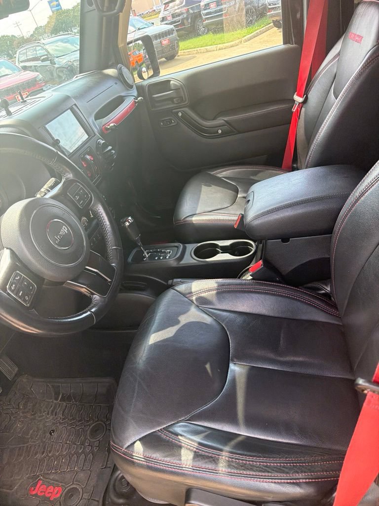 Used 2017 Jeep Wrangler Unlimited Rubicon AWD/4WD image 12