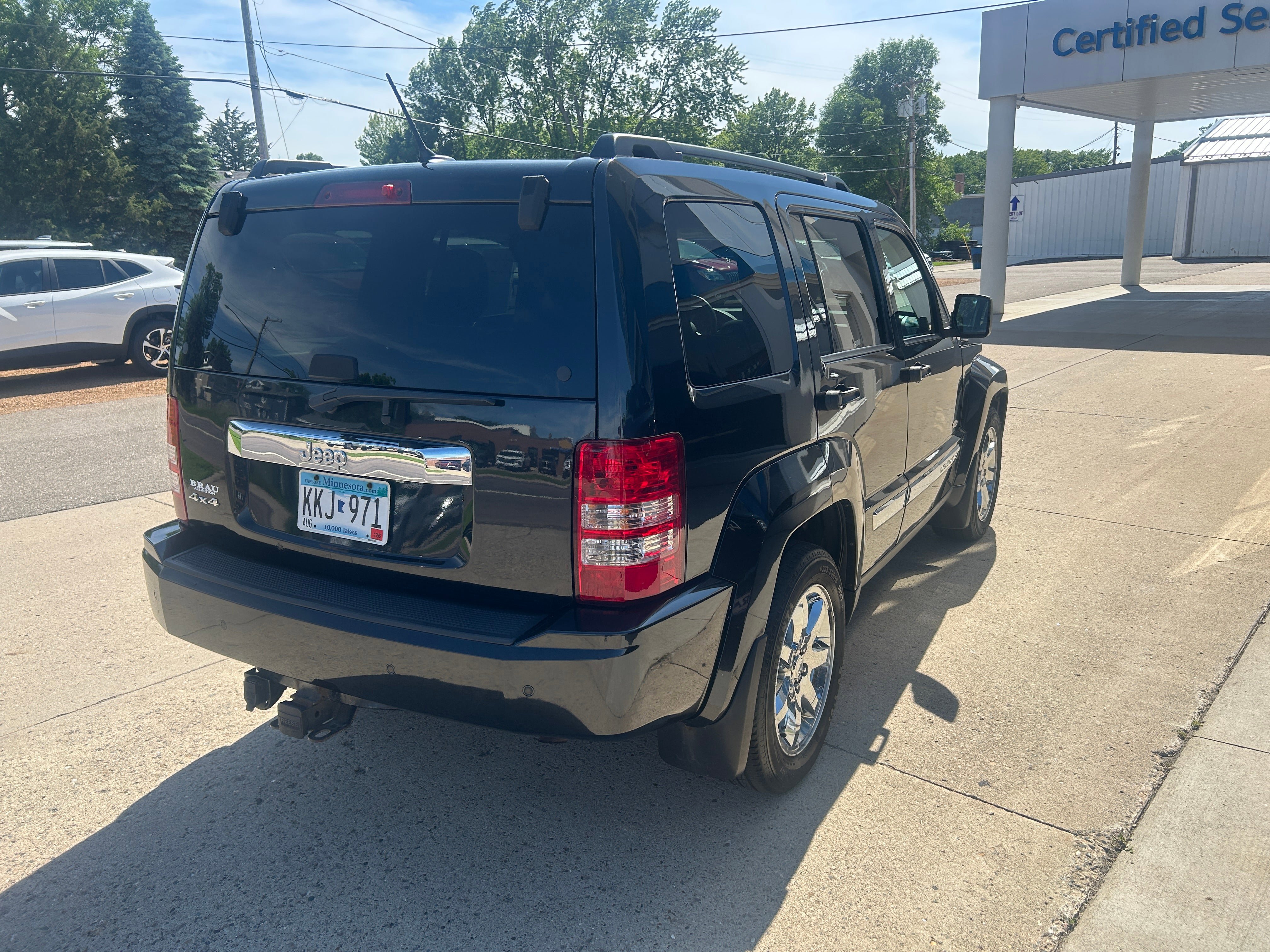 Used 2012 Jeep Liberty Sport AWD/4WD image 6