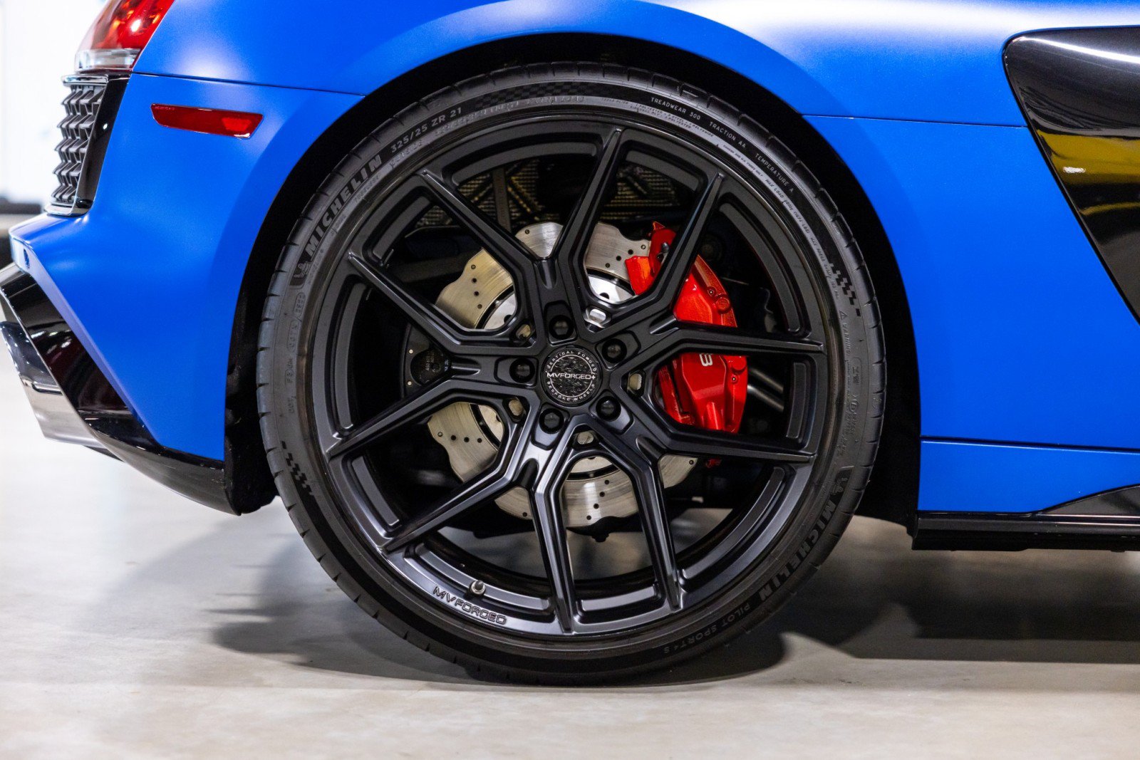 Used 2023 Audi R8 V10 performance RWD image 26