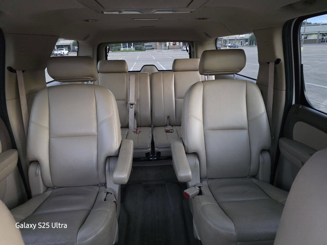 Used 2010 Chevrolet Suburban LTZ AWD/4WD image 23