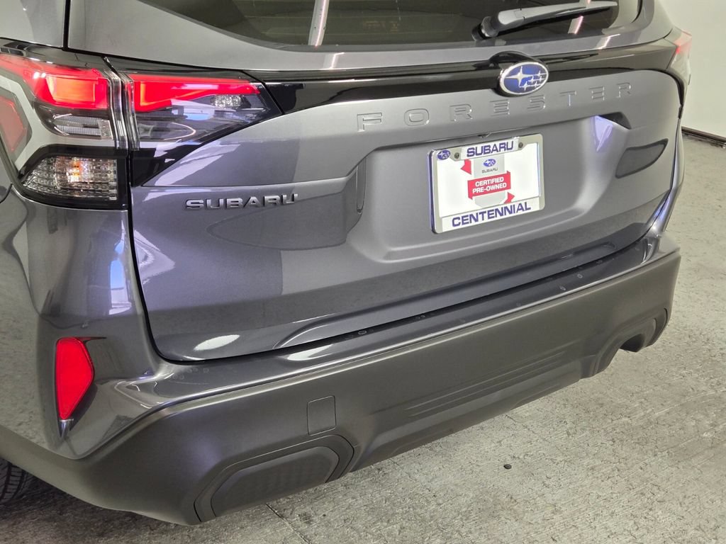 Used 2025 Subaru Forester Premium AWD/4WD image 7