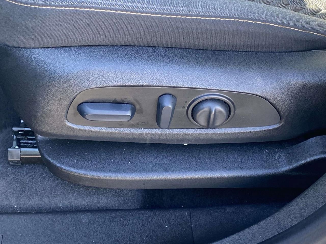 Used 2023 Chevrolet Equinox LT image 14