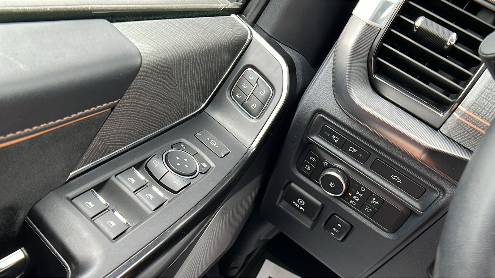 Used 2022 Ford F150 4x4 SuperCrew Hybrid image 39