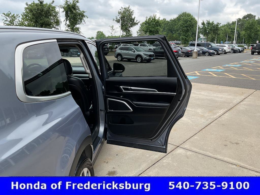 Used 2021 Kia Telluride S AWD/4WD image 18
