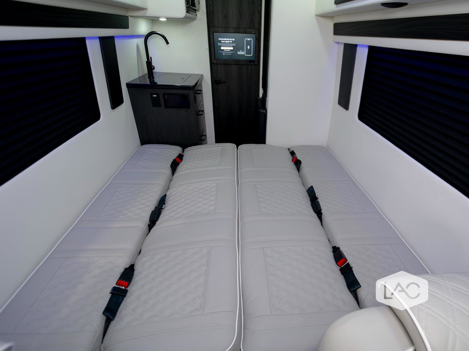 Used 2025 Mercedes-Benz Sprinter 3500 image 10