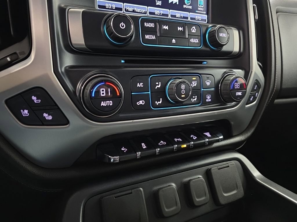 Used 2019 GMC Sierra 3500 SLT w/ Duramax Plus Package AWD/4WD image 19